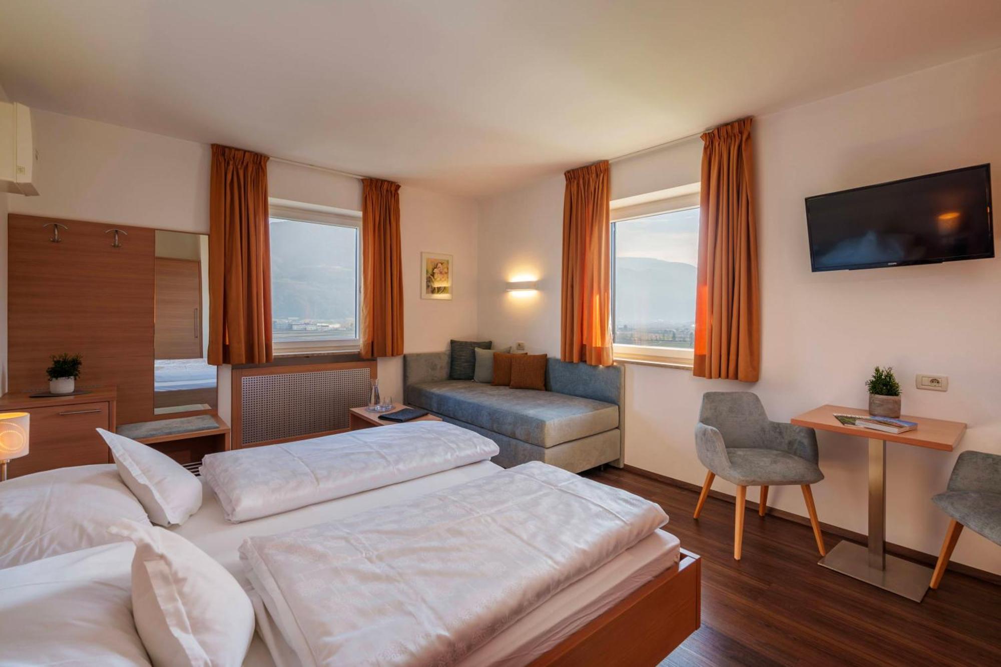 Hotel Toerggelehof Cermes Εξωτερικό φωτογραφία